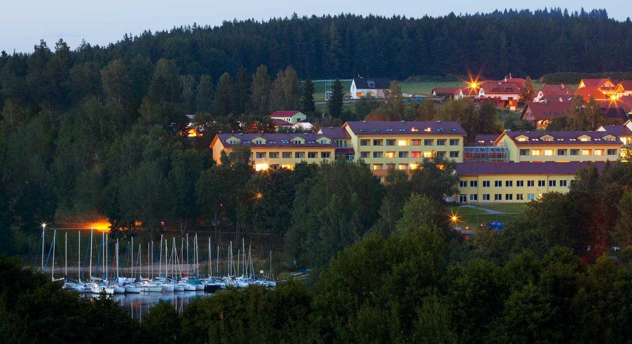 Lipno Wellness - Frymburk Hotel Private Family Room エクステリア 写真