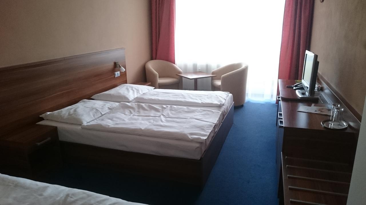 Lipno Wellness - Frymburk Hotel Private Family Room エクステリア 写真