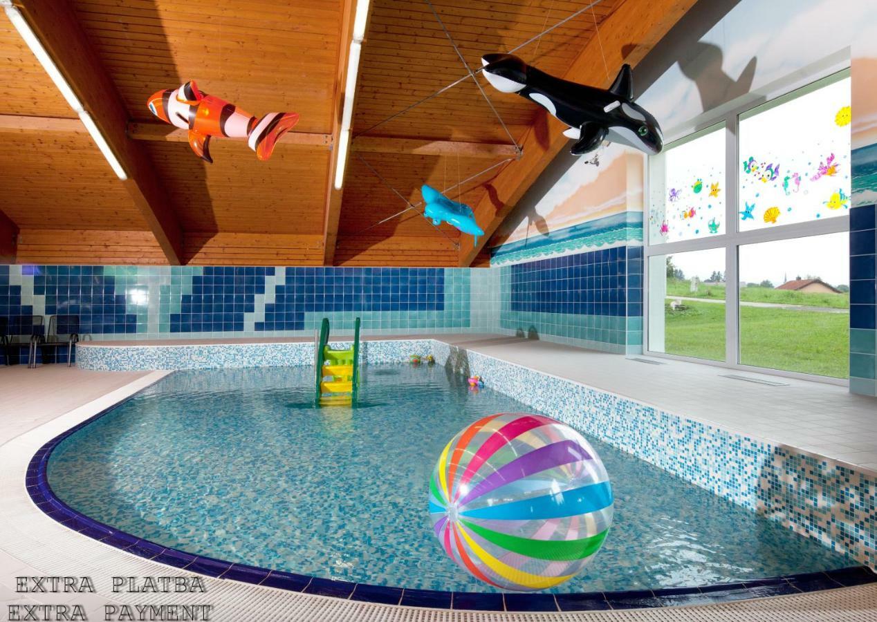 Lipno Wellness - Frymburk Hotel Private Family Room エクステリア 写真